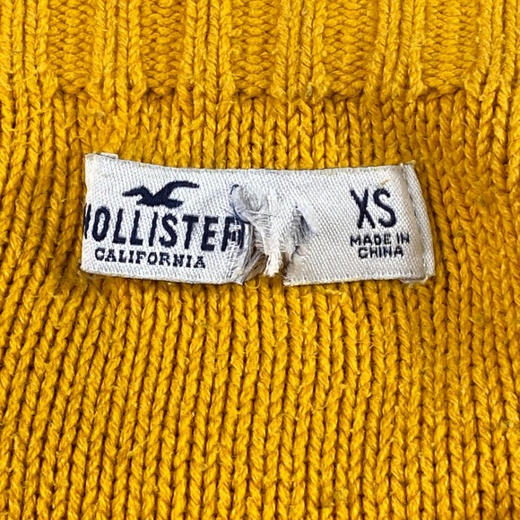Hollister Cropped Sweater Womens XS Yellow‎ Cable Knit Crew Neck Casual - Picture 3 of 10